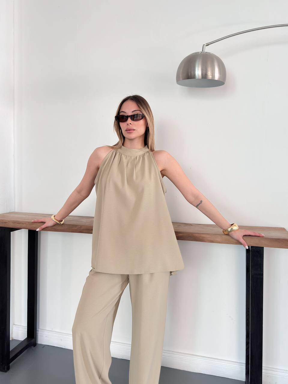 Halter Yaka Bluz & Geniş Paça Pantolon Takım - 4