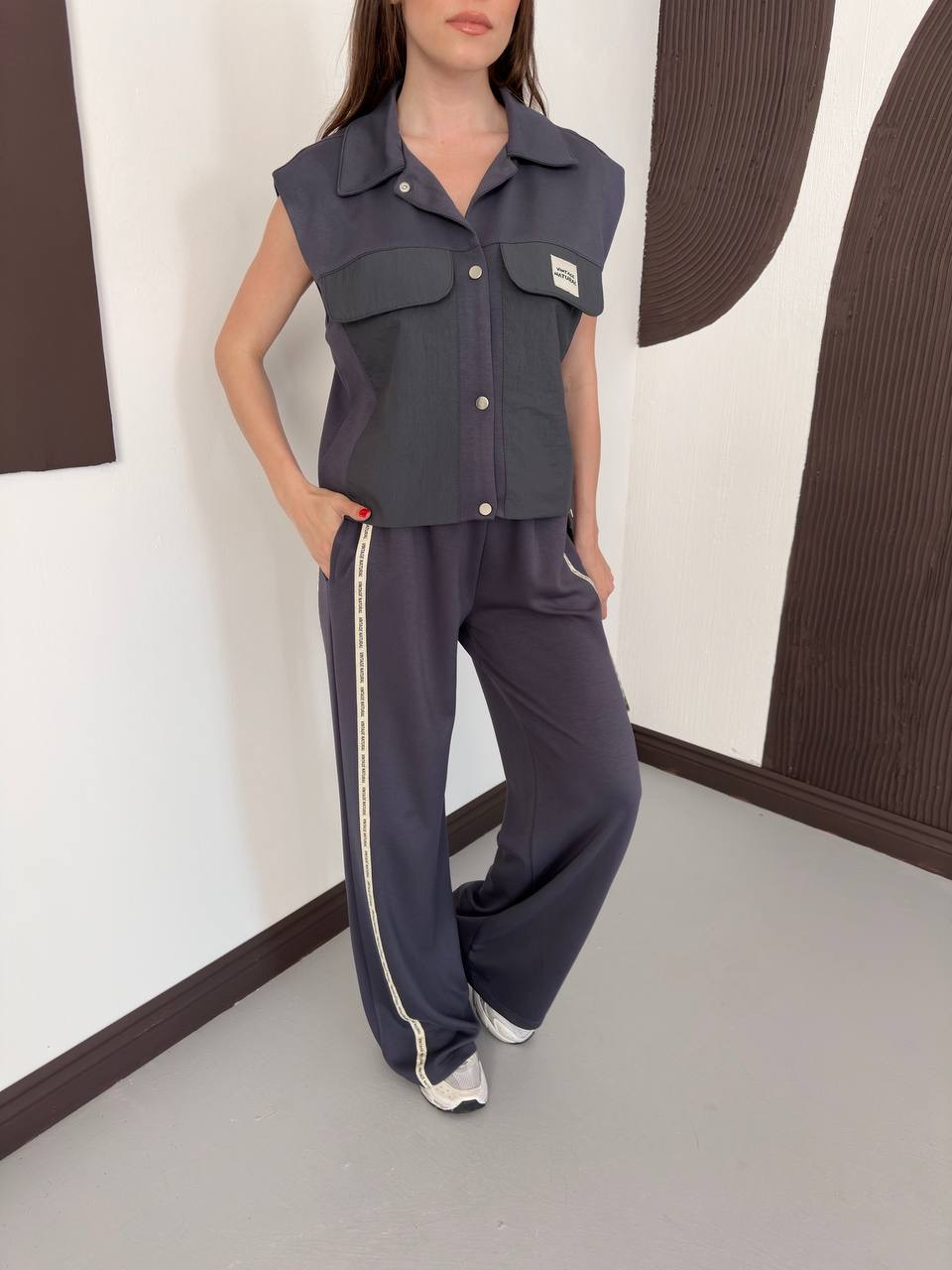 Kısa Kollu Çift Cep Detaylı Ceket & Yanı Şeritli Bol Kesim Pantolon Set - 3